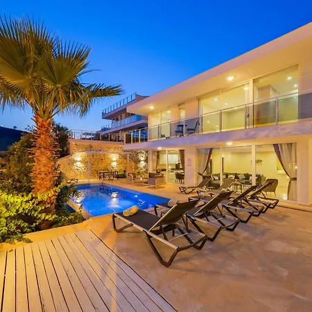 Lumiere 1 Villa