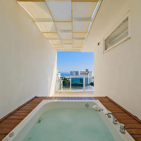 Lumiere 1 Villa